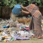 विधायक से मिले साबुन बनाने वाली कंपनी के कामगार